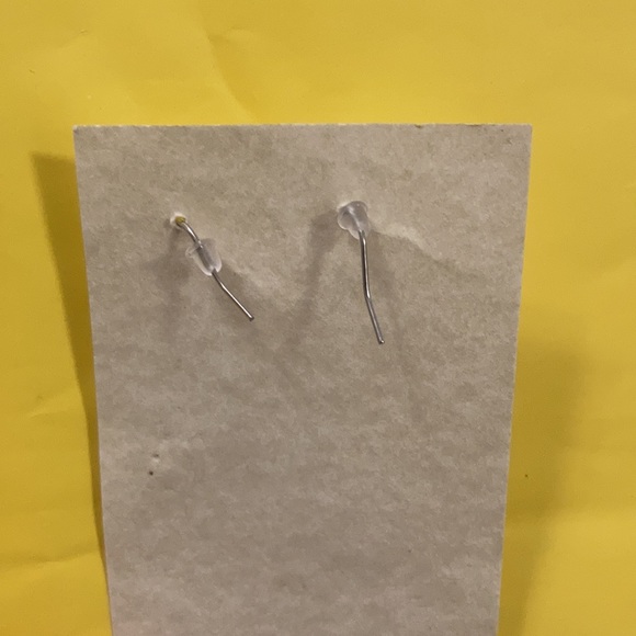 Handmade Fresh Water Pearl Earrings - Picture 2 of 2